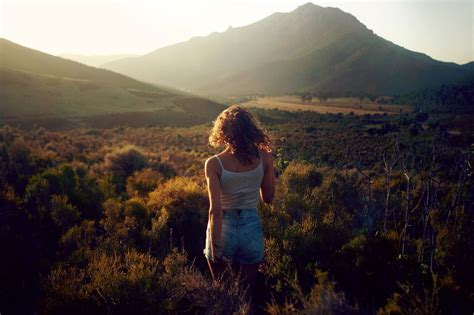 fondos de pantalla luz de sol paisaje bosque montañas mujeres al aire libre mujer puesta