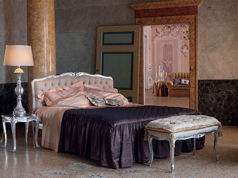 16 Glamorous Baroque Dream Bedroom Design Ideas