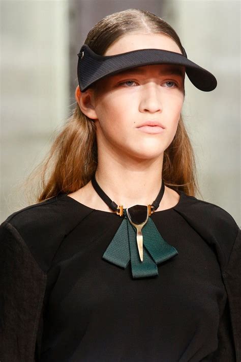marni spring 2014 ready to wear collection runway looks beauty models and reviews marni