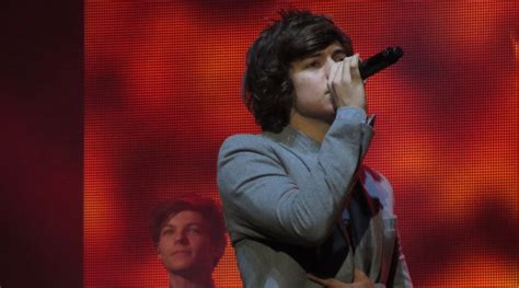 Harry styles is securely at the top of our fashion inspirations list, as the 'watermelon sugar' hitmaker never fails to get the whole world talking every time a new. The Top 5 Harry Styles Outfits Of All-Time