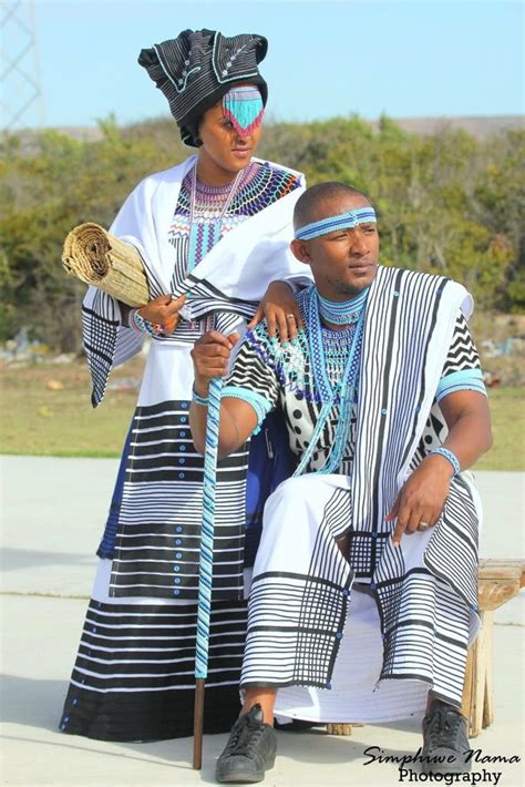 Xhosa Bride And Groom In Traditional Xhosa Umbhaco South African Traditional Dresses African