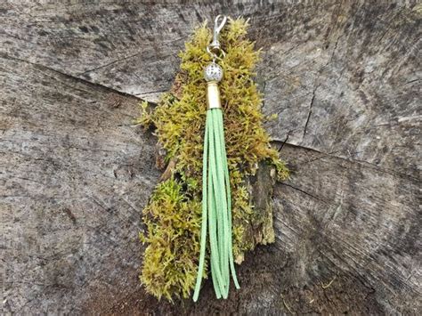 Dieses kreuz wurde in der gefangenschaft vom opa hergestellt und beim aufräumen gefunden. Patronenhülsen Upcycling, Anhänger Lederbänder, groß, 12€
