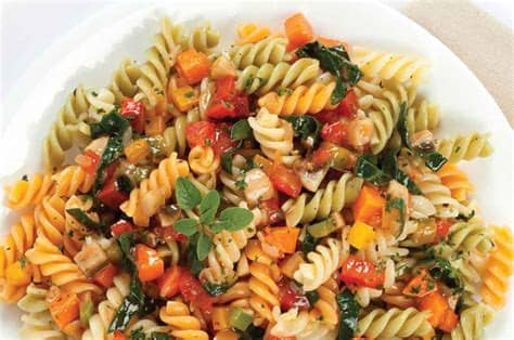 Las setas y frutos secos son ideales para evitar la carencia de vitamina d, que se consume normalmente en el atún o el salmón. Pasta vegetariana | Cocina Vital