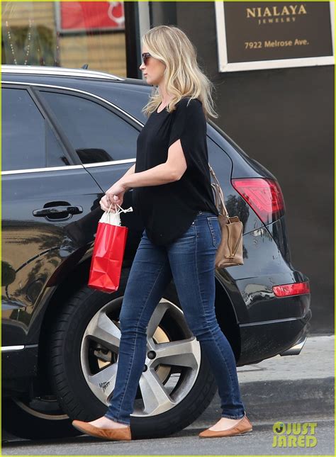 Emily Blunt Gets In A Pampering Day In Los Angeles Photo 3025354