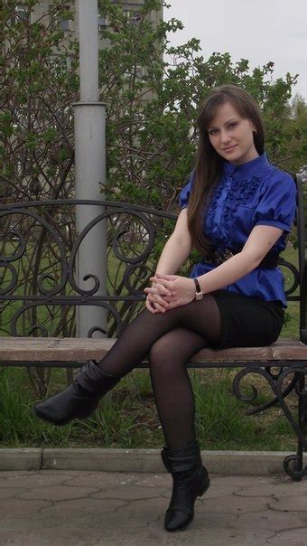Amateur Pantyhose On Twitter Sitting On The Bench In Boots And Black Pantyhose