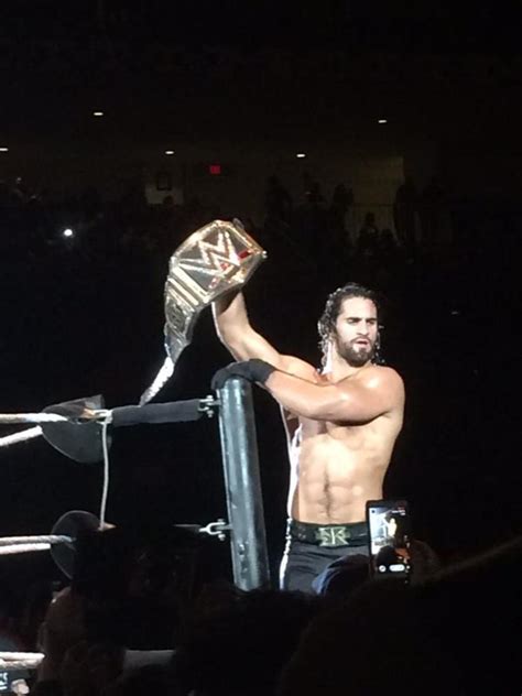 Seth Rollins Injured At Wwe Show In Dublin Wwe Wrestling News World