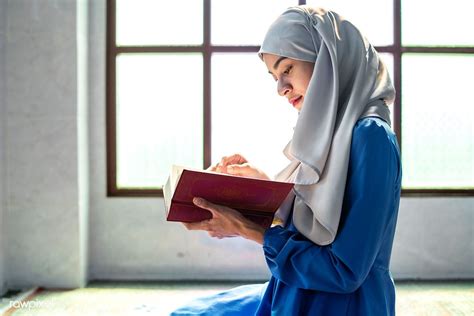 ما حكم قراءة القران للحائض في رمضان - موسوعة