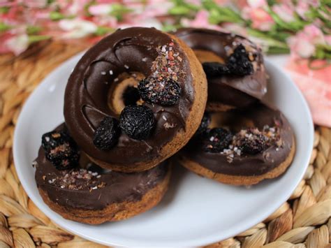 Cherry Chocolate Chip Donuts Tryveg