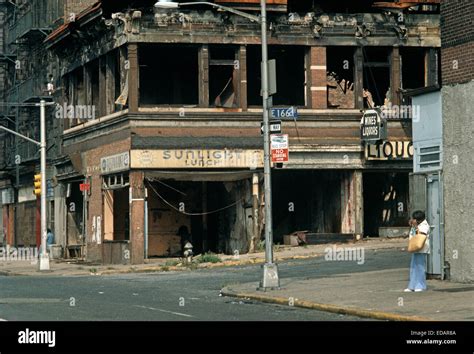 Usa South Bronx New York City August 1977 Abandoned Burnt Out