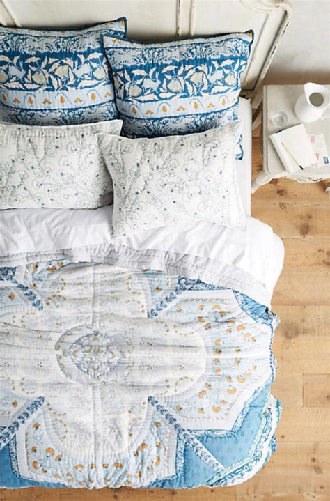 Paravel Quilt Anthropologie Bedding Bedding And Bath Anthropology