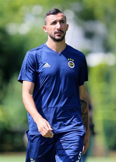 They're respected for their deep thoughts and courageous actions, but sometimes show off when accomplishing something. Mehmet Topal derbide neden oyundan çıktı? İşte o gerçek ...