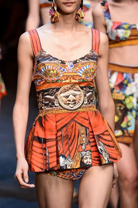 Dolce And Gabbana Spring 2013 Runway Pictures Fashion Dolce And
