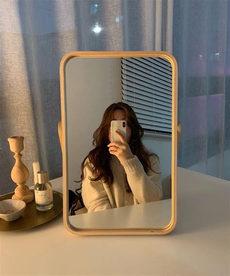 Jihyun Gi H Photos Et Vid Os Instagram Mirror Selfie Poses Korean Photo Korean Aesthetic