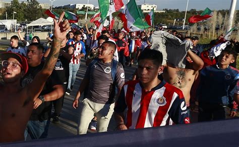 We're now in the final weekend of the liga mx regular at the time of writing, neither chivas nor tigres have officially booked their spots into the playoffs, and. Tigres Vs Chivas Femenil / Chivas anuncia partido amistoso ...