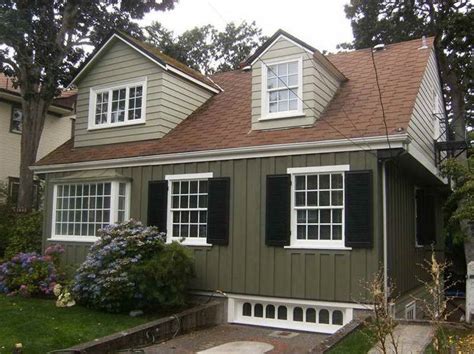 You want some contrast between the roof and home so either darker or lighter is fine. Best house colors with brown roof ideas fair exterior ...