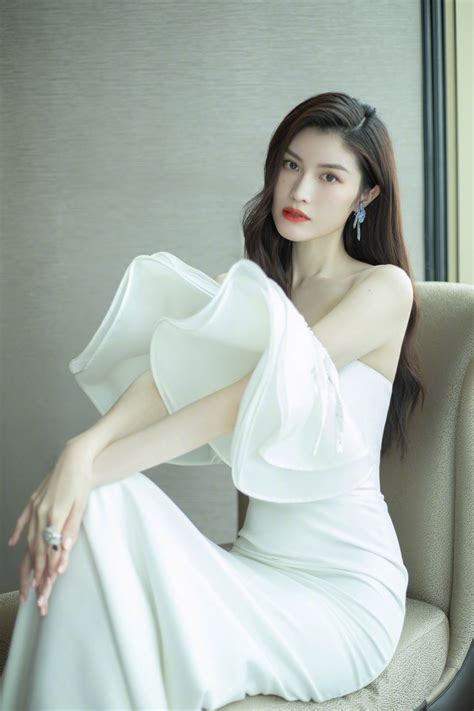She indulges her life as a model on earth ensconced to new york model. 何穗出席南京丽思卡尔顿酒店开业典礼_新面孔学员风云榜_机构公共碎片页_新面孔艺术教育