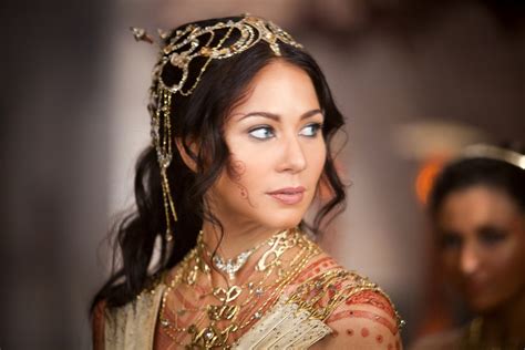 Jetzt wurde sie von prinz charles in den adelsstand erhoben. Bild zu Lynn Collins - John Carter - Zwischen zwei Welten ...