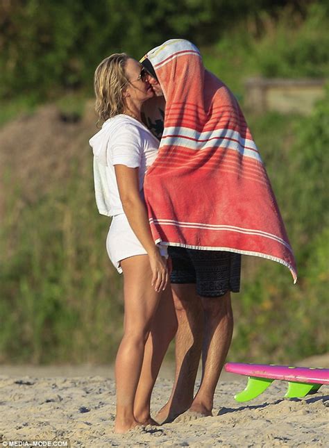 The Block S Shelley Craft Steals A Kiss From Her Husband Christian Sergiacomi Daily Mail Online