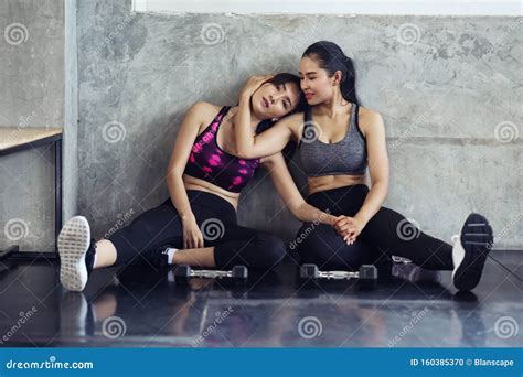 Lesbian Couples Coach Orthodontiemtl Com