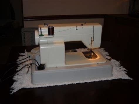 One vintage model is the riccar 3400 super stretch and others are the overlock serger model rl 634de, 808e, the 9800 super stretch, and on it goes. VINTAGE 1970's RICCAR SUPER STRETCH MODEL 510 ZIG-ZAG ...