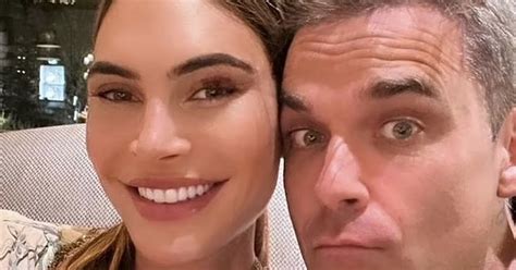 Robbie Williams Wife Ayda Field Says Their Sex Life Is Completely Dead Mirror Online