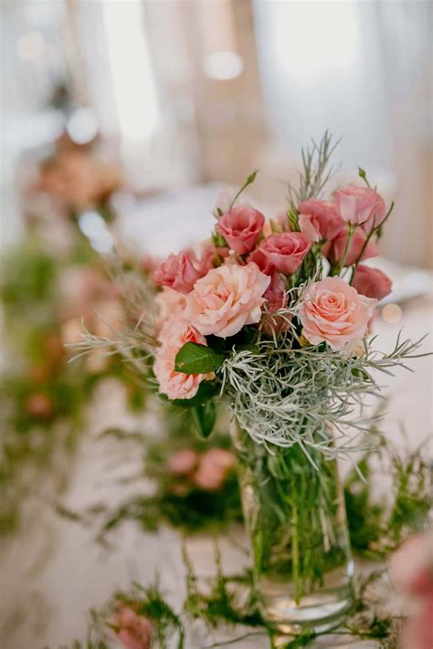 🥇 Image Of Carnation Roses Pinkish Vase Bouquet Free Photo 100029818