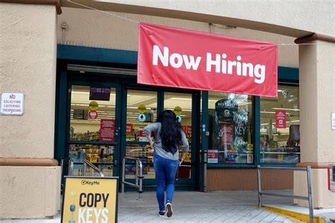 Jobless Claims Rise Again Hit Highest Level Since November