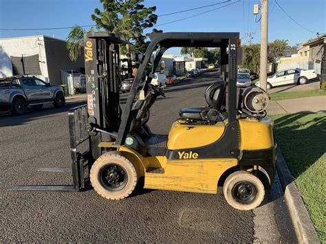 Yale Used Forklift Glp25tk W Sideshift And Fork Positioner