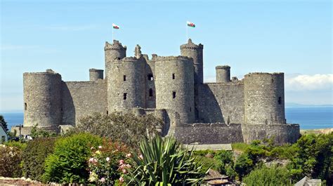 Harlech Castle Castles In Wales Castles In England Welsh Castles