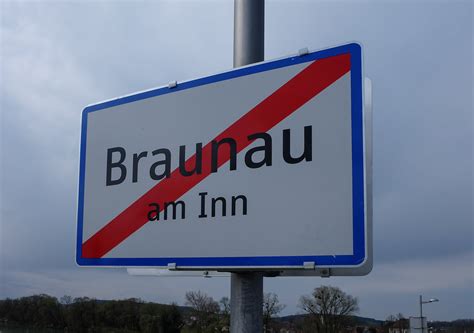 It became a fortress town and important trading route junction, dealing with the salt trade and with ship traffic on the inn. Braunau am Inn Map - Upper Austria - Mapcarta