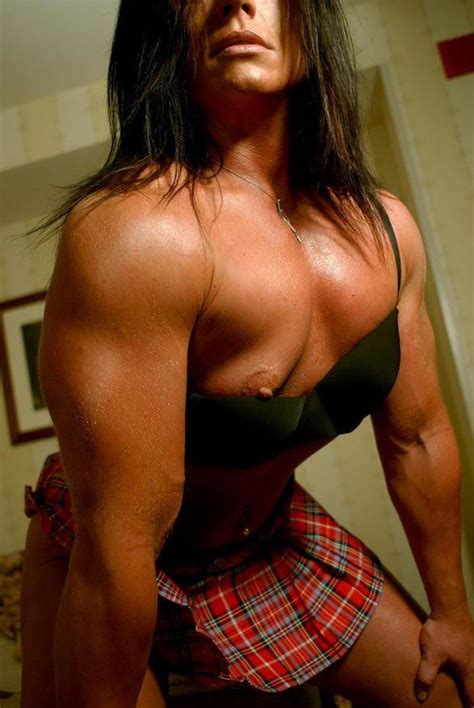Fbb Small Boobs Female Body Builders Tiny Tits Breasts Photo