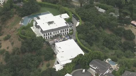 Jennifer Lopez Ben Affleck Buy 60m Beverly Hills Mega Mansion Ktla