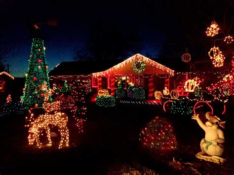 5 ý Tưởng House Decoration Christmas Lights để Tô điểm Nhà Trong Mùa Giáng Sinh