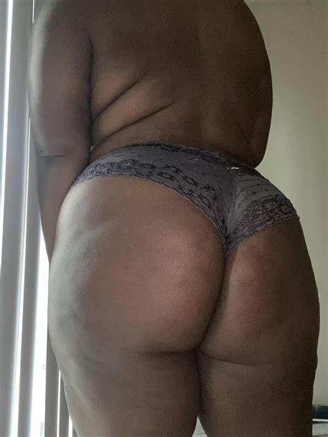 Thicker Than A Snicker Nudes Womenofcolour Nude Pics Org