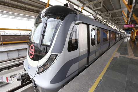 dmrc plans to transform 10 extra metro stations into multi modal integration hubs sky wave news