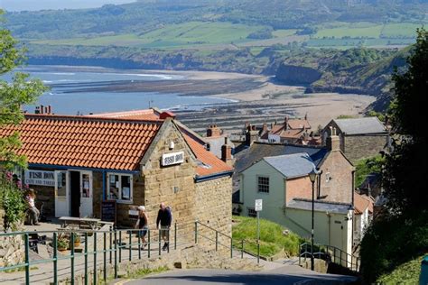 Whitby Crows Nest Holidays