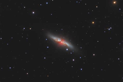 M82 The Cigar Galaxy In Ursa Major Dslr Mirrorless And General