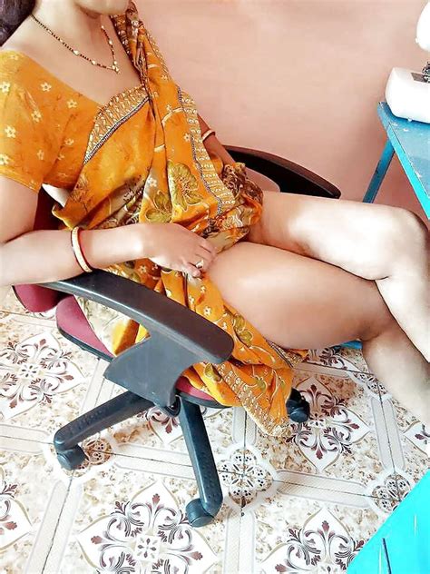 Housewife In Saree Indian Desi Porn Set 195 8 Pics