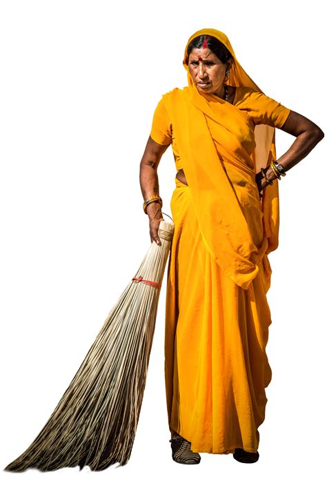 WOMEN WITHTHE BROOMSTICK SWEAPER CLEANING INDIA SWATCHBARATH ...