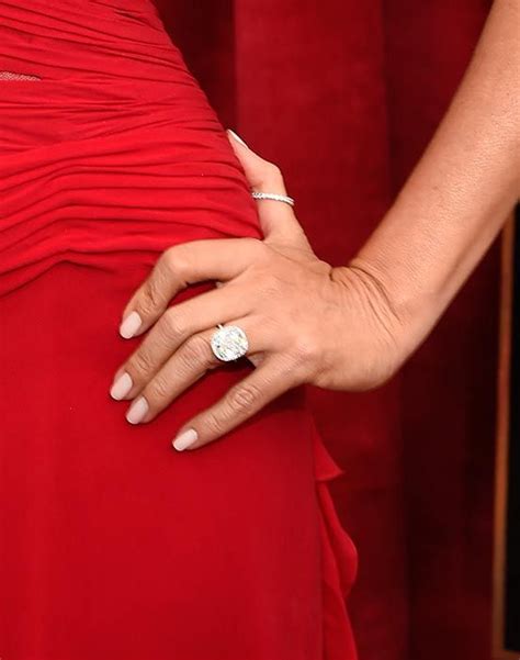 Sofia Vergara Shows Off Her Engagement Ring At Sag Awards Hello