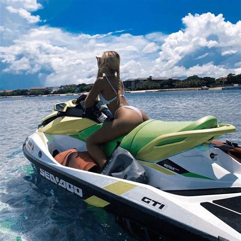 Denindaholivia On Instagram Jet Ski Aesthetics Pose Kylie Jenner Addison Rae Y K