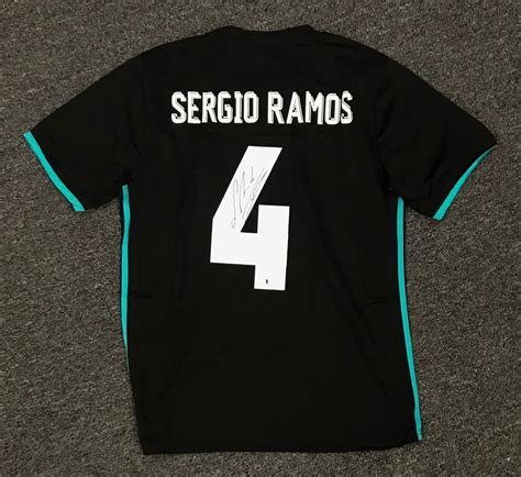 Sergio Ramos 4 Signed Soccer Jersey Autographed Auto Sz Xl Beckett Bas