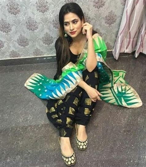 Pin By Kulwinder Sangha On Punjabans Punjabi Girls Girl Fashion