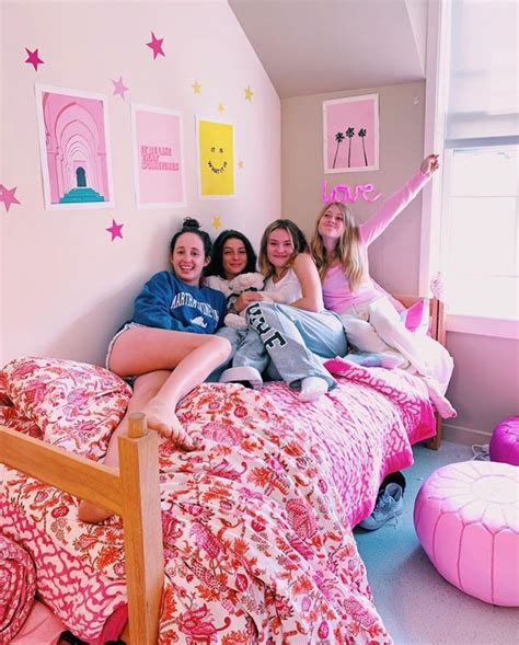 pinterest rosehattiex preppy room dorm room designs dorm room inspiration