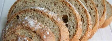 A pr person must be keenly aware of current events, industry trends and influences, both geopolitically and economically, upon the news cycle to understand how and when to pitch to media and the quality of stories that will garner the public's attention. Hvor mange kalorier er det i en brødskive? - Helsehverdag.no