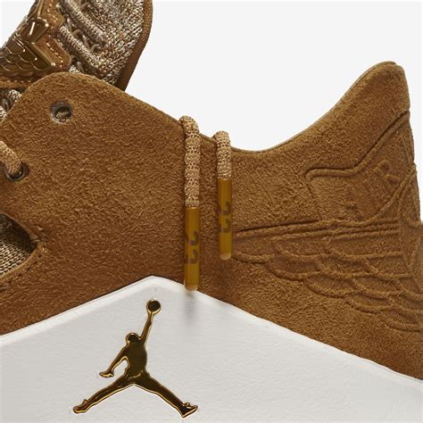 Air Jordan XXXII Low Golden Harvest