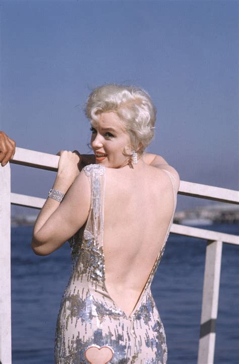 marilyn monroe during the filming of “some like it marilyn monroe archive