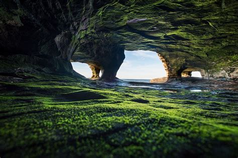 Paradise Point Sea Cave Lake Superior 1578s Places I