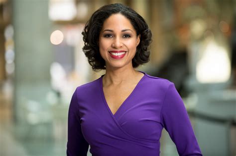 Die zdf moderatorin babette von kienlin hat in einer livesendung einen schwächeanfall, dann übernahm normen odenthal nach fünfzehn minuten unterbrechung. ZDF - Mittagsmagazin - Svea Pietschmann. Photography. Berlin.