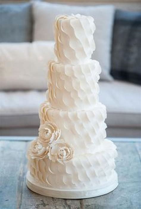 Elegant All White Wedding Cake Bobbette And Belle Wedding Cakes 2183318